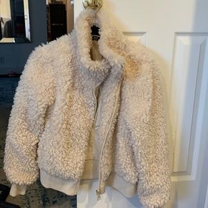 Cropped ivory fluffy jacket from Zaza TRF Size Small